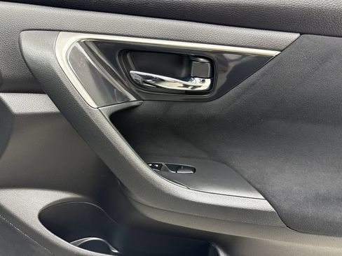 Used 2014 Nissan Altima 2.5 S FWD image 40