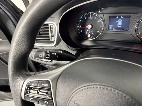 Used 2020 Kia Sorento LX AWD/4WD image 15