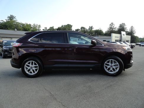 Certified 2022 Ford Edge SEL w/ Convenience Package AWD/4WD image 4