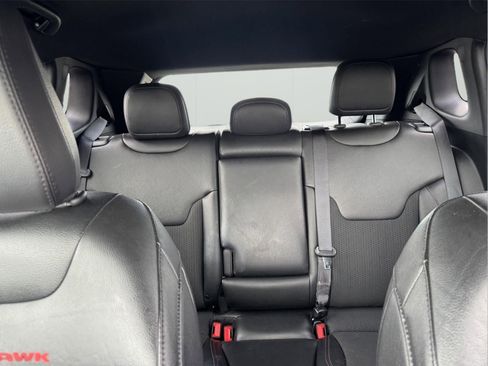 Used 2025 Jeep Compass Trailhawk AWD/4WD image 27