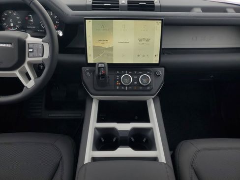 New 2026 Land Rover Defender 130 X-Dynamic SE AWD/4WD image 28