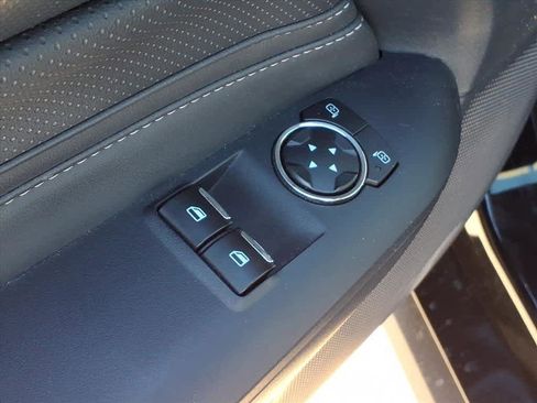 Used 2024 Ford Mustang GT Premium image 12