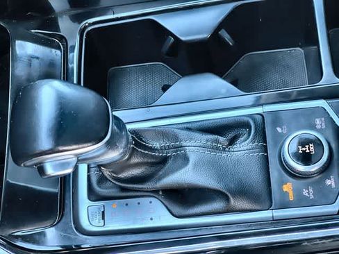 Used 2022 Kia Sorento SX Prestige image 16