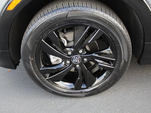 Used 2024 Buick Encore GX Sport Touring image 12