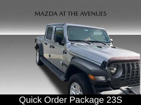 Used 2020 Jeep Gladiator Sport w/ Quick Order Package 24S AWD/4WD image 4