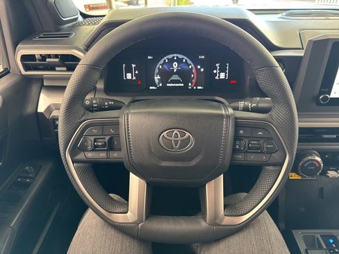 Certified 2025 Toyota Tacoma SR5 image 18