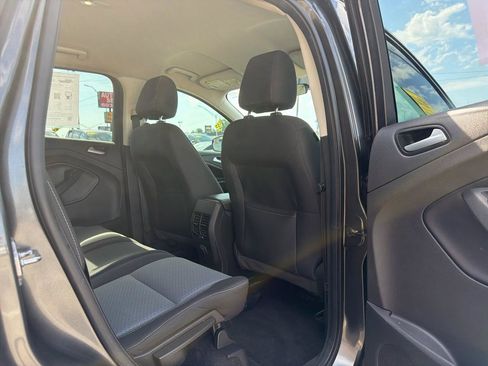 Used 2017 Ford Escape SE FWD image 24
