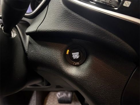 Used 2021 Jeep Cherokee Limited image 20