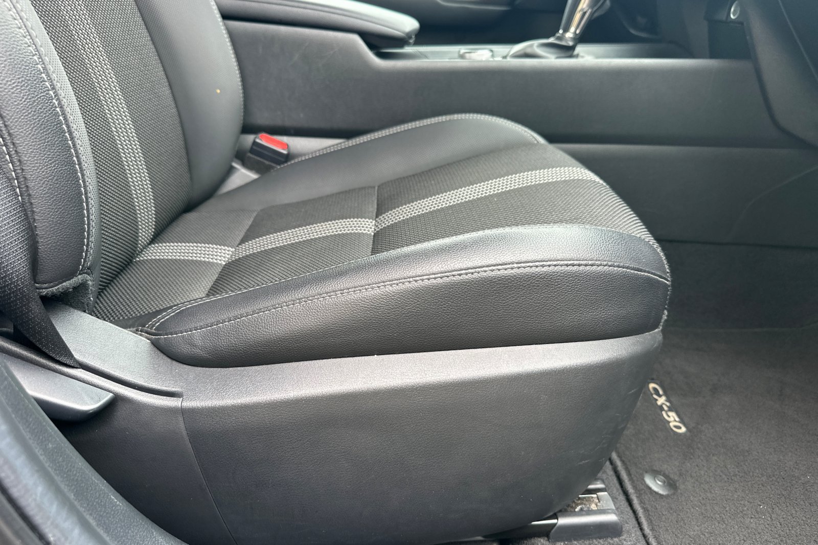 Used 2025 MAZDA CX-50 AWD 2.5 S w/ Preferred Package image 23