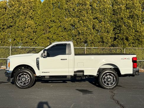 Used 2024 Ford F350 XL w/ 360-Degree Camera Package image 3