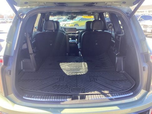 Used 2025 Kia Telluride SX Prestige X-Line AWD/4WD image 9