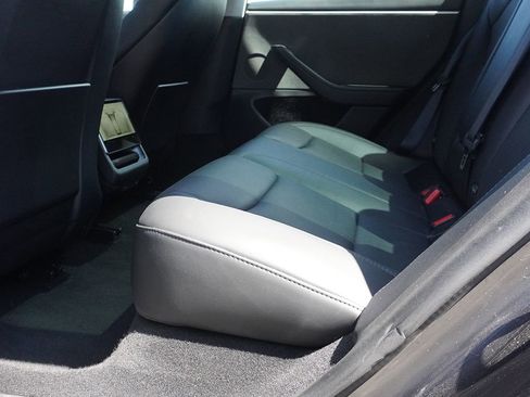 Used 2025 Tesla Model 3 Long Range RWD image 32