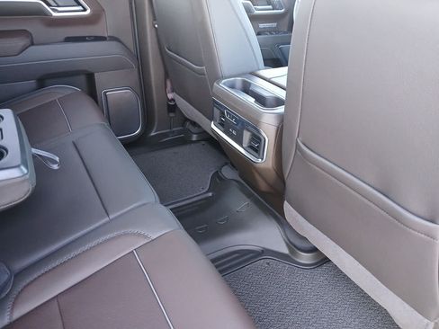 Used 2025 GMC Sierra 1500 Denali w/ Technology Package AWD/4WD image 86