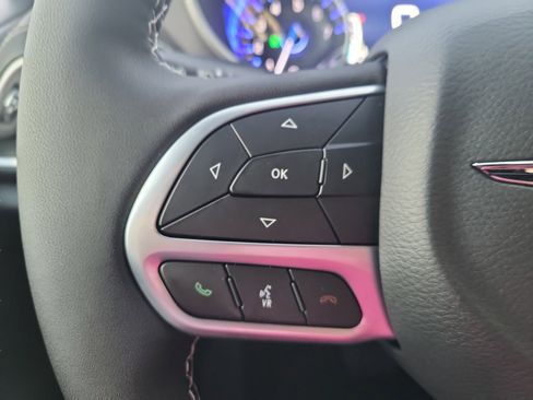 New 2026 Chrysler Pacifica Select FWD image 26