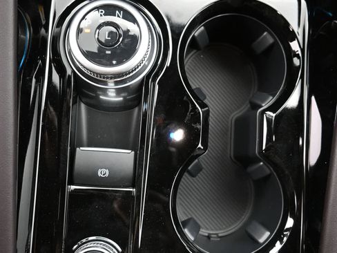 New 2026 Ford Explorer Platinum image 40