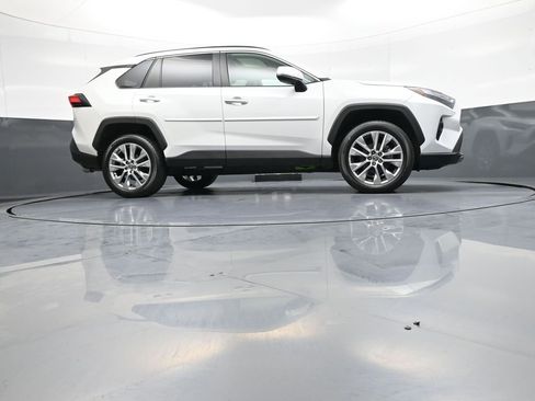 Used 2023 Toyota RAV4 Limited AWD/4WD image 30