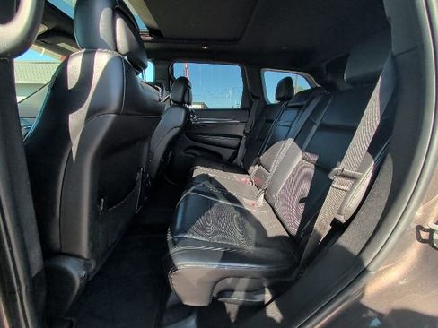 Used 2018 Jeep Grand Cherokee Limited w/ Luxury Group II RWD image 4