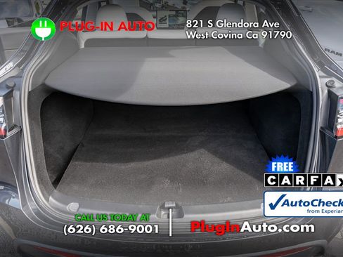 Used 2024 Tesla Model Y Long Range image 13