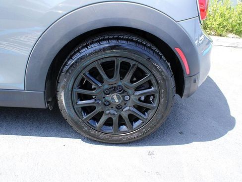 Used 2018 MINI Cooper S image 16