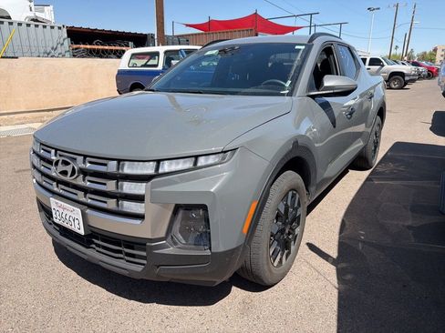 Used 2025 Hyundai Santa Cruz SEL AWD/4WD image 8