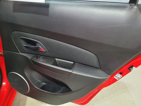 Used 2016 Chevrolet Cruze LT image 40