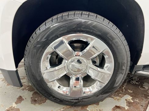 Used 2016 Chevrolet Tahoe LTZ AWD/4WD image 28