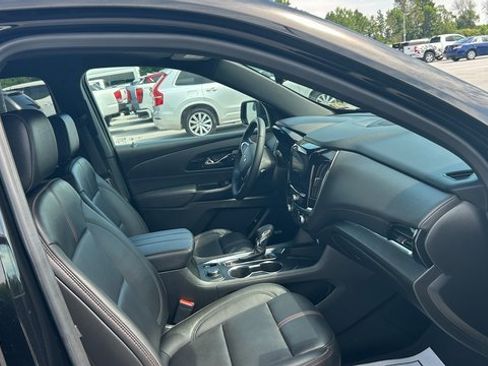 Certified 2023 Chevrolet Traverse RS image 40