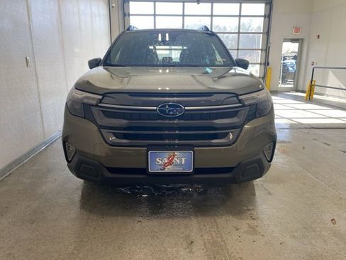 Certified 2025 Subaru Forester Premium image 4