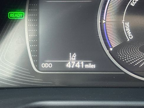 Used 2025 Lexus ES 300h w/ Premium Package image 28