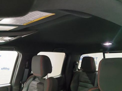 Used 2023 Nissan Frontier PRO-4X w/ Pro Convenience Package image 42