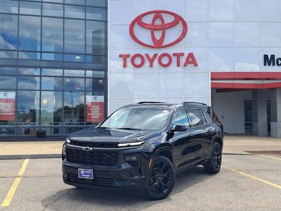 Used 2024 Chevrolet Traverse RS