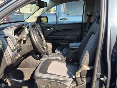 Used 2020 Chevrolet Colorado Z71 AWD/4WD image 5
