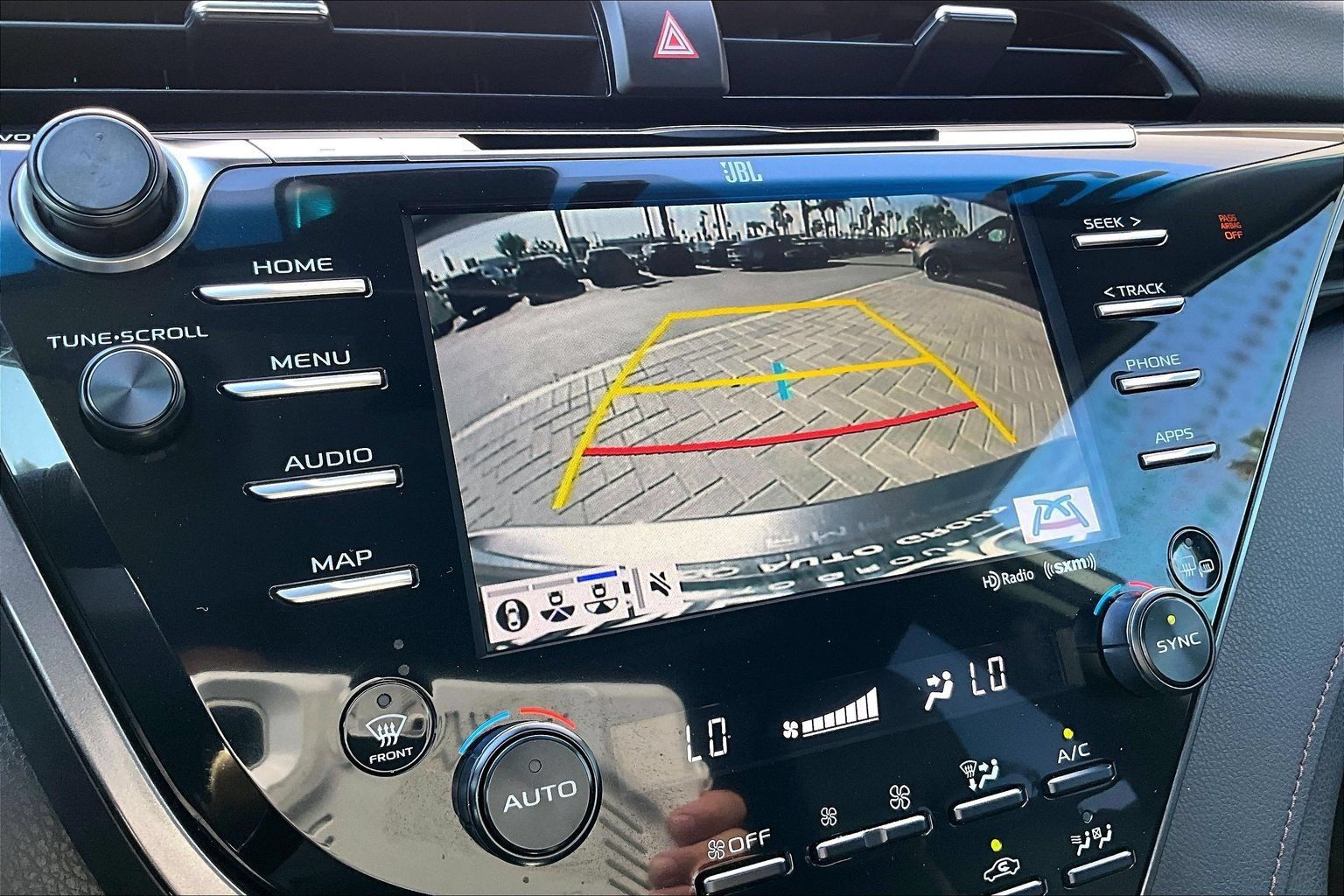 Used 2019 Toyota Camry XLE w/ Driver Assist Package FWD image 20