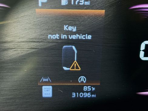 Used 2023 Kia Sportage EX FWD image 16
