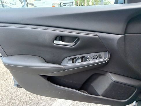Used 2025 Nissan Sentra SV w/ Trunk Package FWD image 11