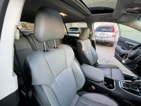 Used 2022 Subaru Outback Limited image 34