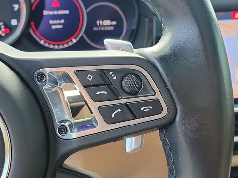 Used 2021 Porsche Cayenne Turbo AWD/4WD image 32