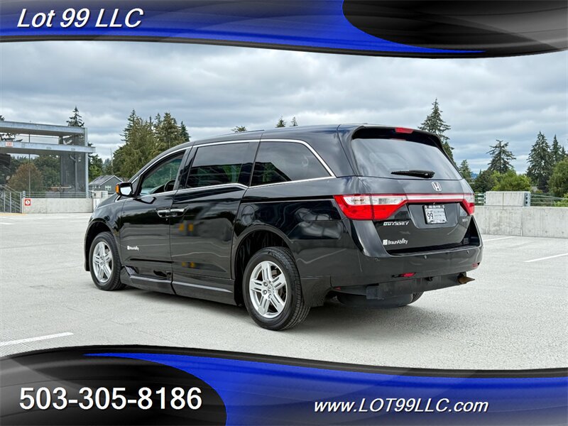 Used 2011 Honda Odyssey Touring image 16