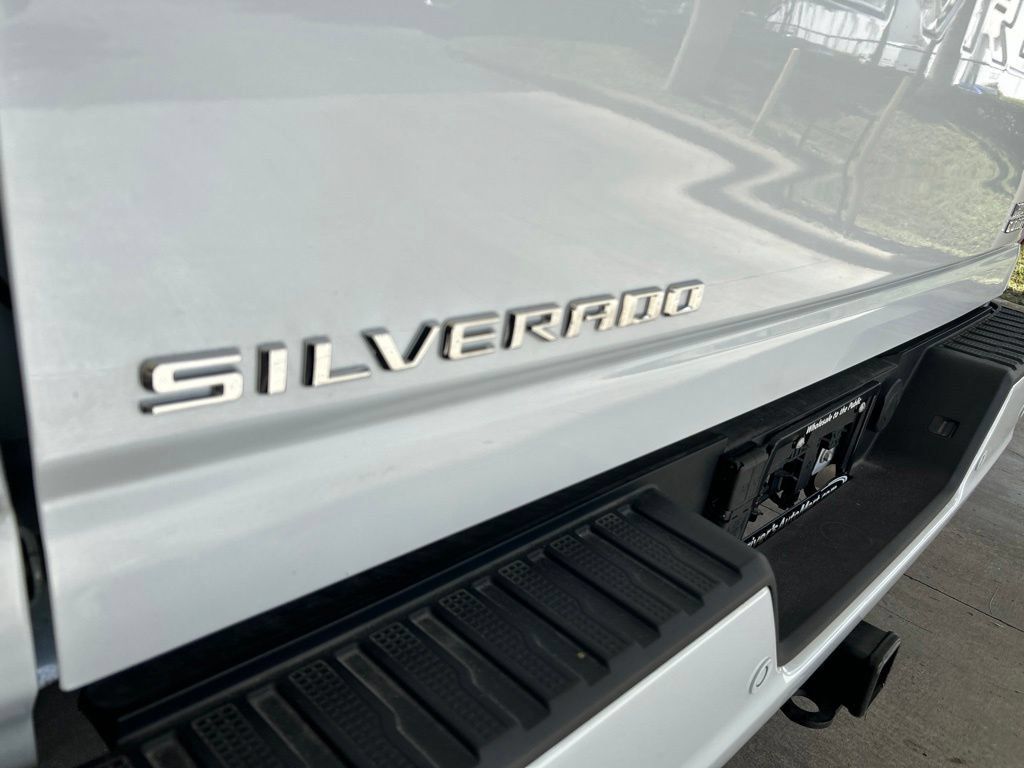 Used 2026 Chevrolet Silverado 3500 High Country w/ Technology Package AWD/4WD image 25