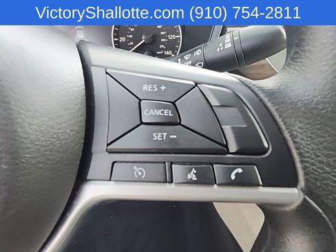 Used 2025 Nissan Altima 2.5 SV image 9