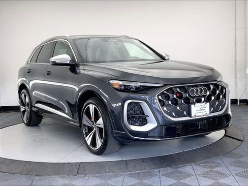 New 2026 Audi SQ5 Premium Plus AWD/4WD image 4
