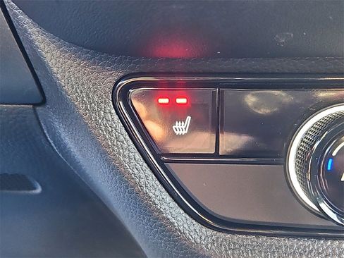 Certified 2025 Honda HR-V Sport image 17