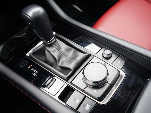 Used 2025 MAZDA MAZDA3 s image 23