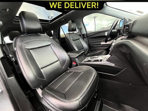 Used 2023 Ford Explorer XLT w/ Equipment Group 202A AWD/4WD image 22