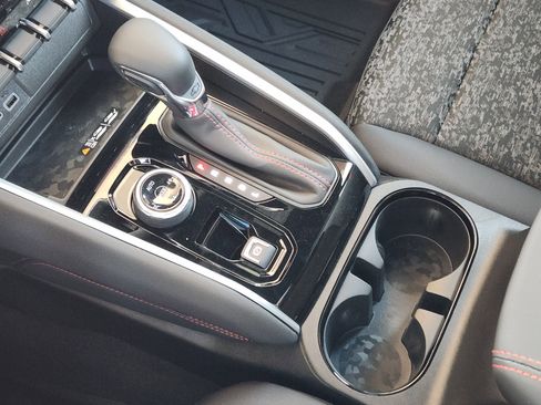 New 2026 Chevrolet Colorado Z71 image 16