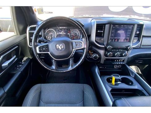 Used 2019 RAM 1500 Big Horn AWD/4WD image 5