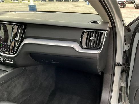 Used 2024 Volvo S60 B5 Core AWD/4WD image 16