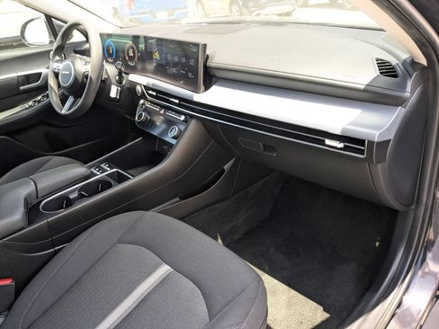 Used 2025 Hyundai Sonata SEL FWD image 27