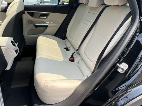 New 2026 Mercedes-Benz GLC 300 4MATIC image 30