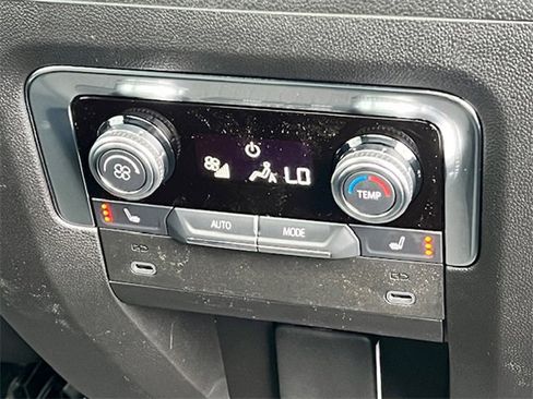 New 2025 GMC Yukon Denali w/ Denali Reserve Package image 18